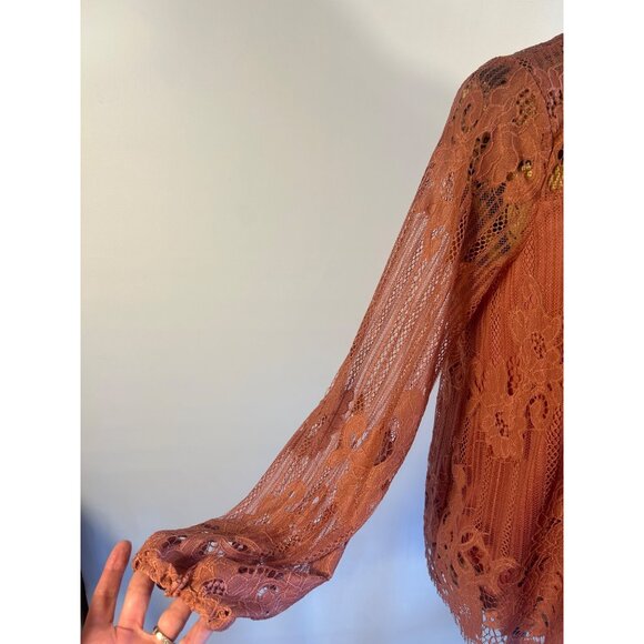 Taylor & Sage Women's Lace Blouse Long Sleeve S Rust Keyhole Back Boho Chic - Picture 3 of 9